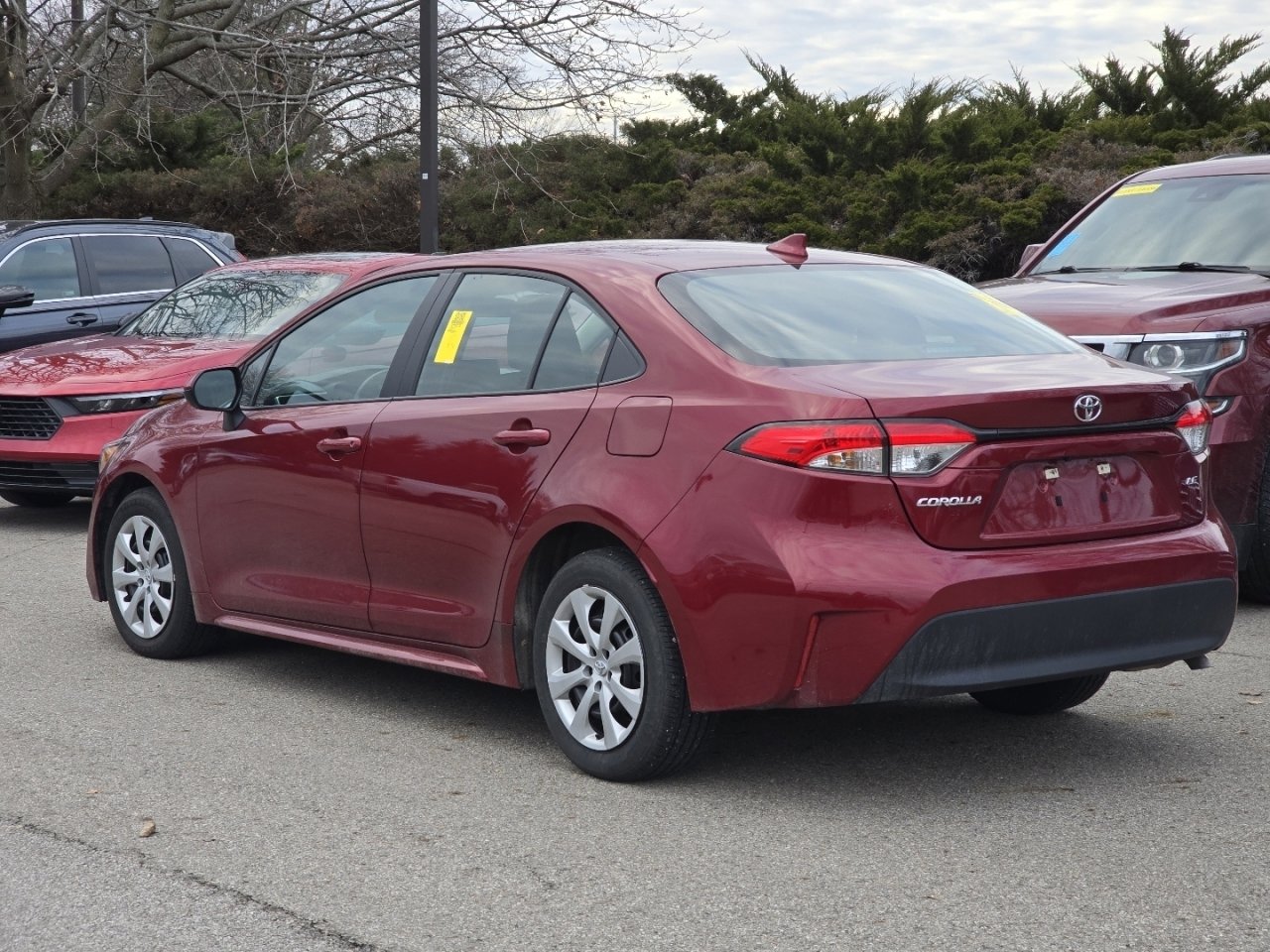 Used 2025 Toyota Corolla LE image 4