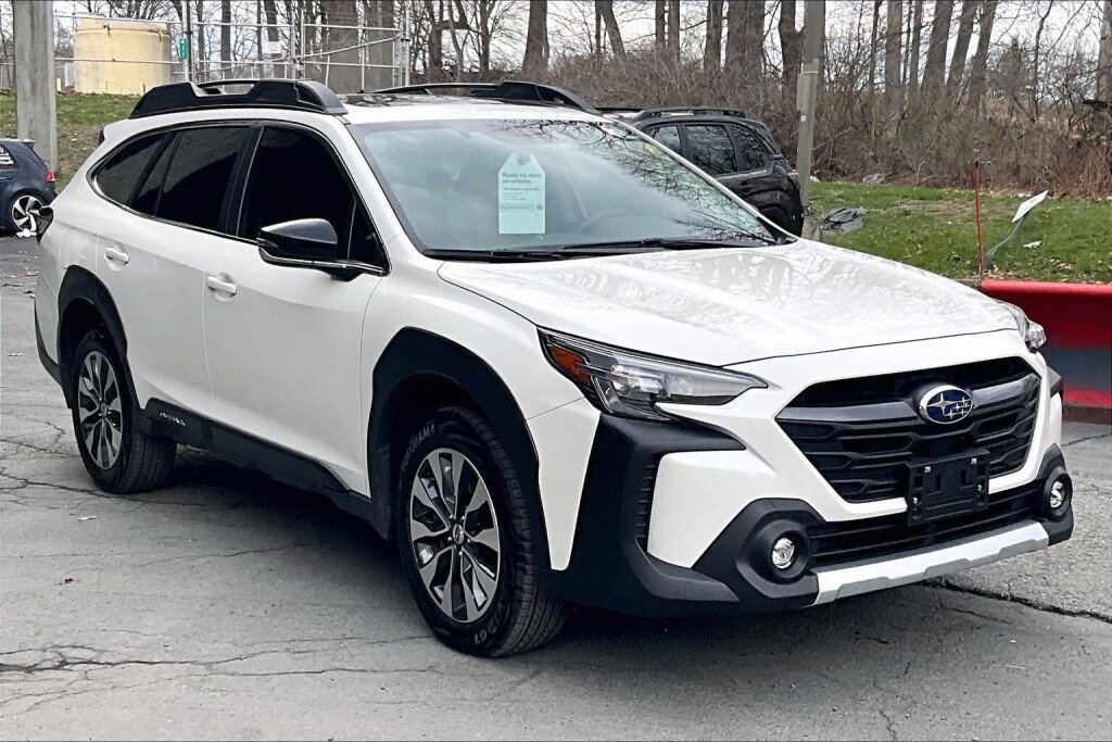 Certified 2025 Subaru Outback Limited XT image 19