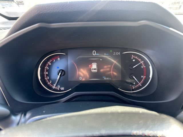 Used 2024 Toyota RAV4 LE AWD/4WD image 34