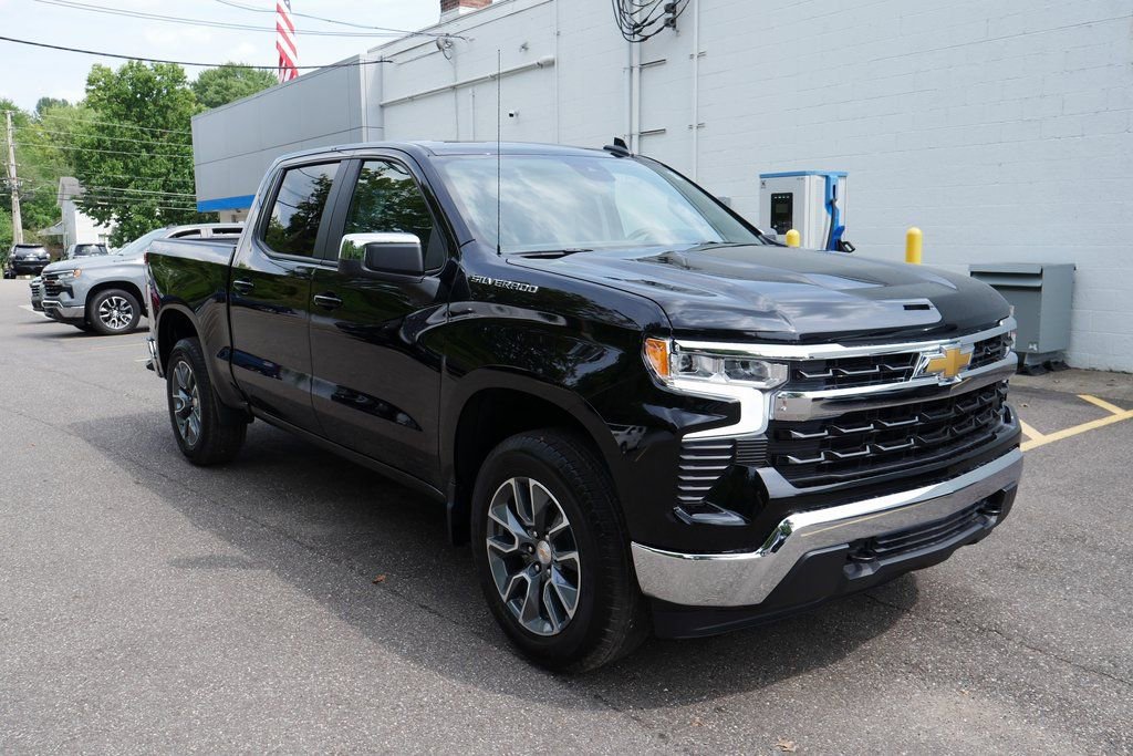 New 2026 Chevrolet Silverado 1500 LT w/ Leather Package image 2