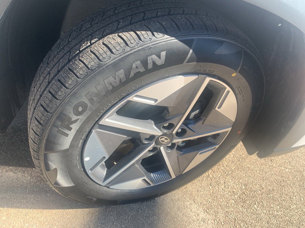 Certified 2025 Hyundai Tucson SEL image 36