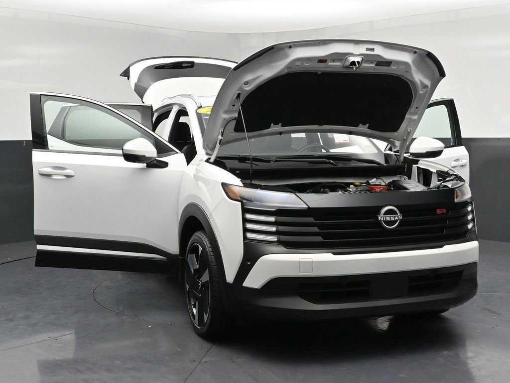 Certified 2025 Nissan Kicks SR image 33