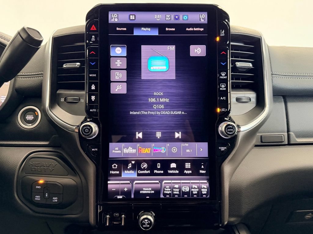 New 2026 RAM 2500 Laramie AWD/4WD image 13