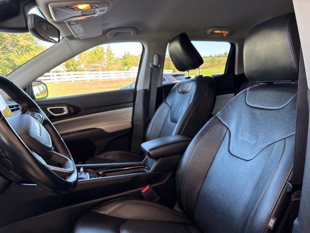 Used 2022 Jeep Compass Limited AWD/4WD image 3