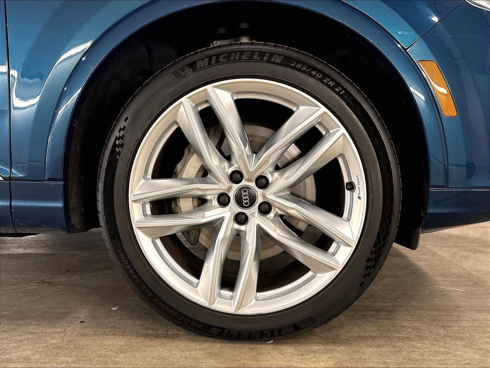Used 2018 Audi Q7 3.0T Prestige w/ Prestige Package AWD/4WD image 11