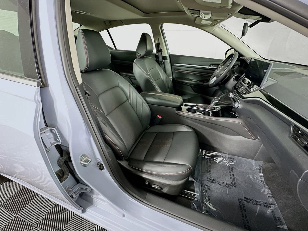 Certified 2023 Nissan Altima 2.5 SR w/ SR Premium Package FWD image 36