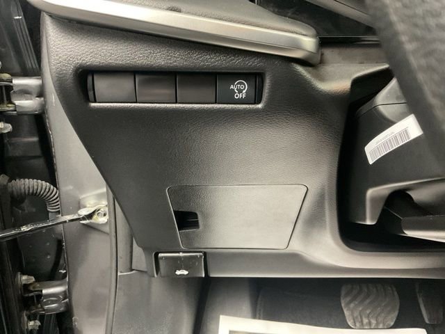 Used 2025 Nissan Kicks S FWD image 15