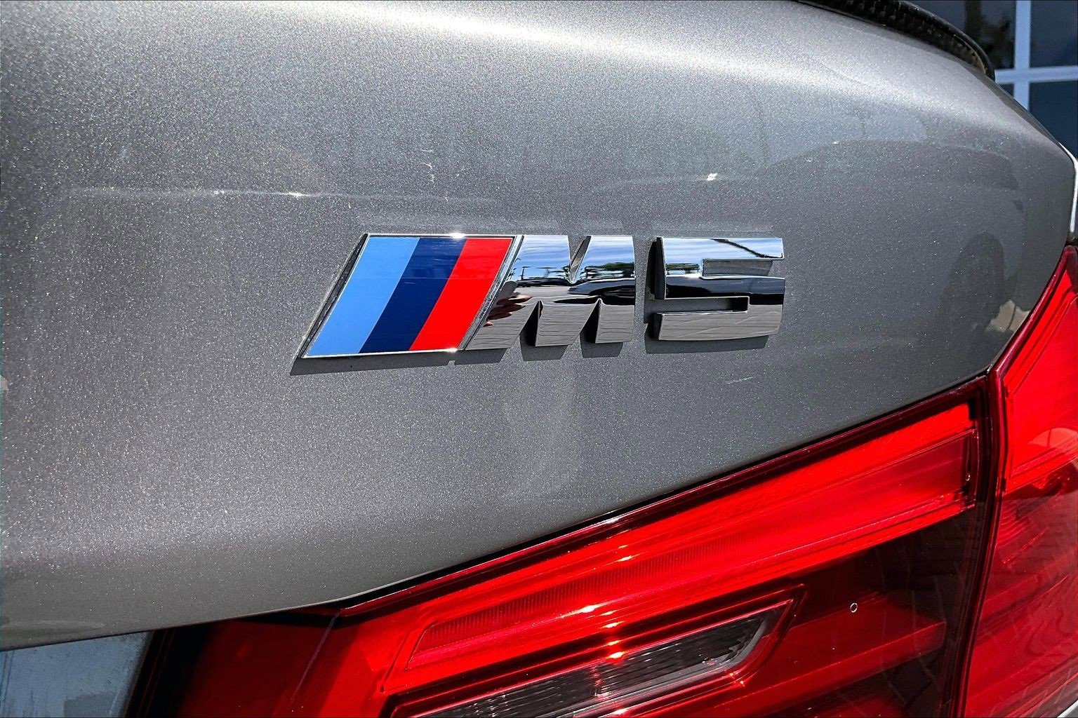 Used 2018 BMW M5 w/ Executive Package image 8