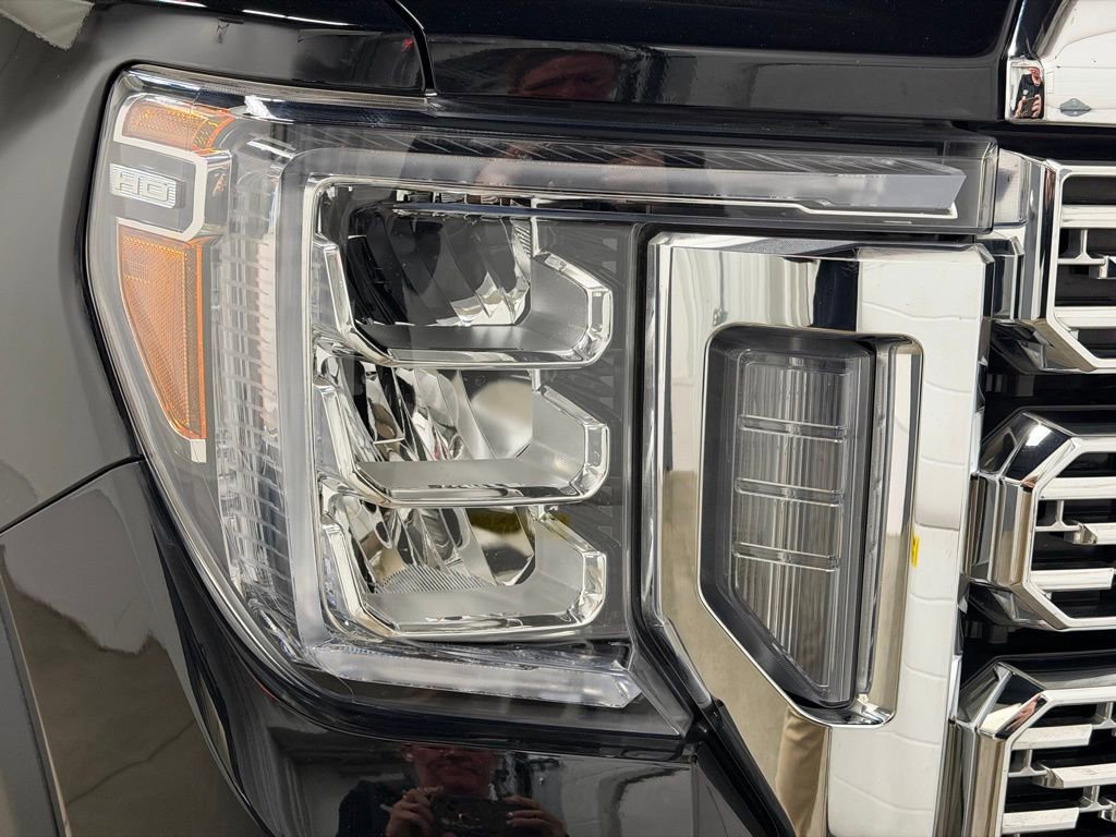 Used 2020 GMC Sierra 3500 Denali w/ Denali Ultimate Package image 21