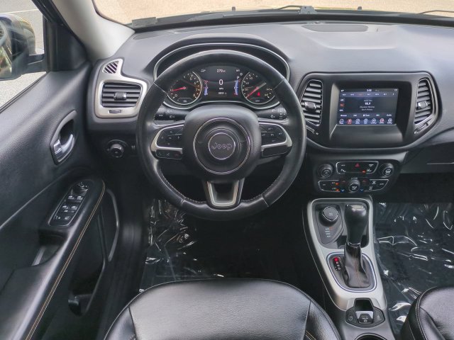 Used 2018 Jeep Compass Latitude w/ Popular Equipment Group AWD/4WD image 16