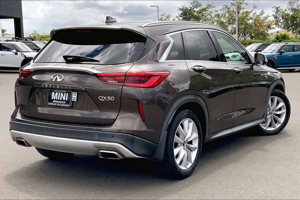 Used 2019 INFINITI QX50 Essential w/ Cargo Package FWD image 11