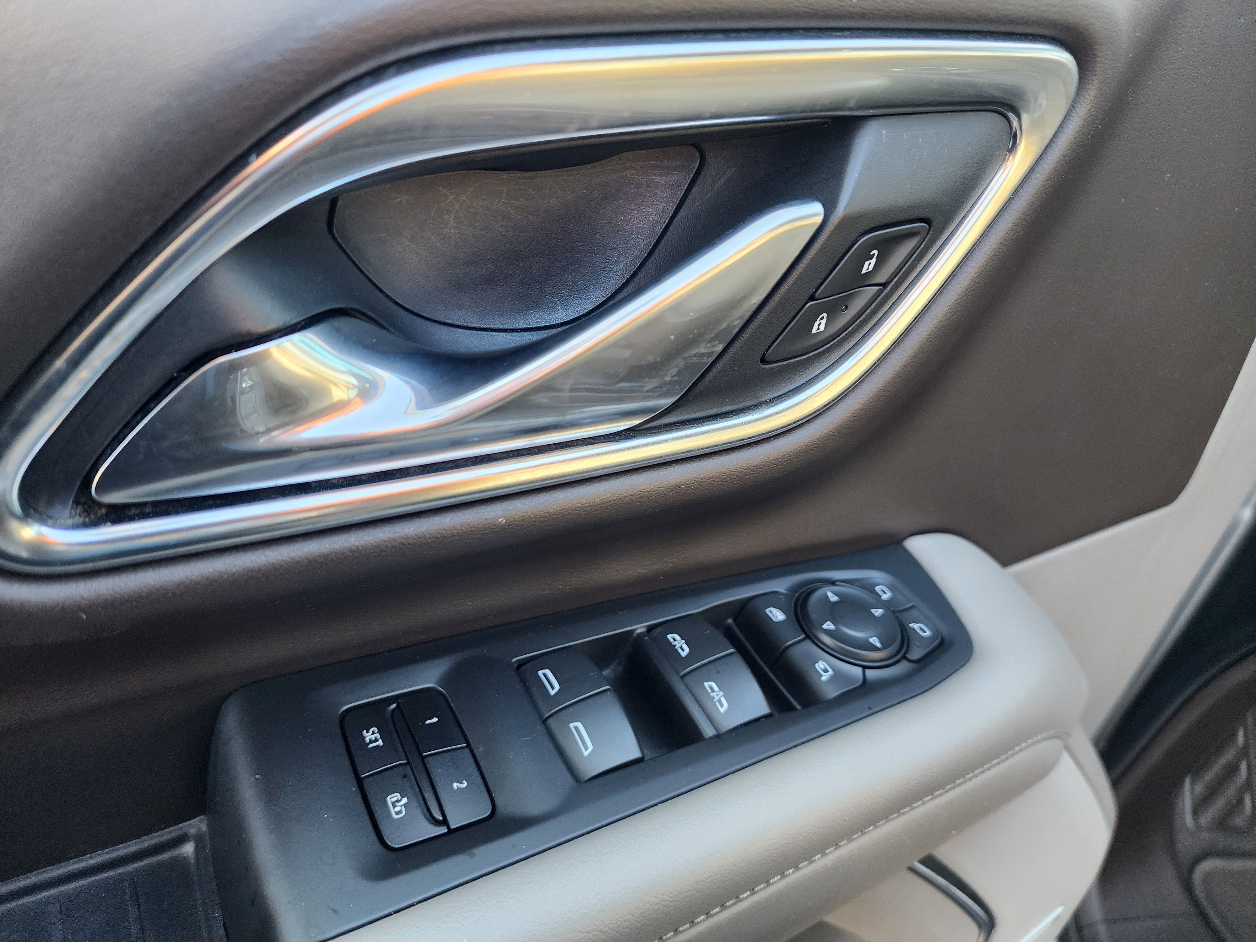 Used 2021 Chevrolet Suburban Z71 w/ Z71 Off-Road Package image 25