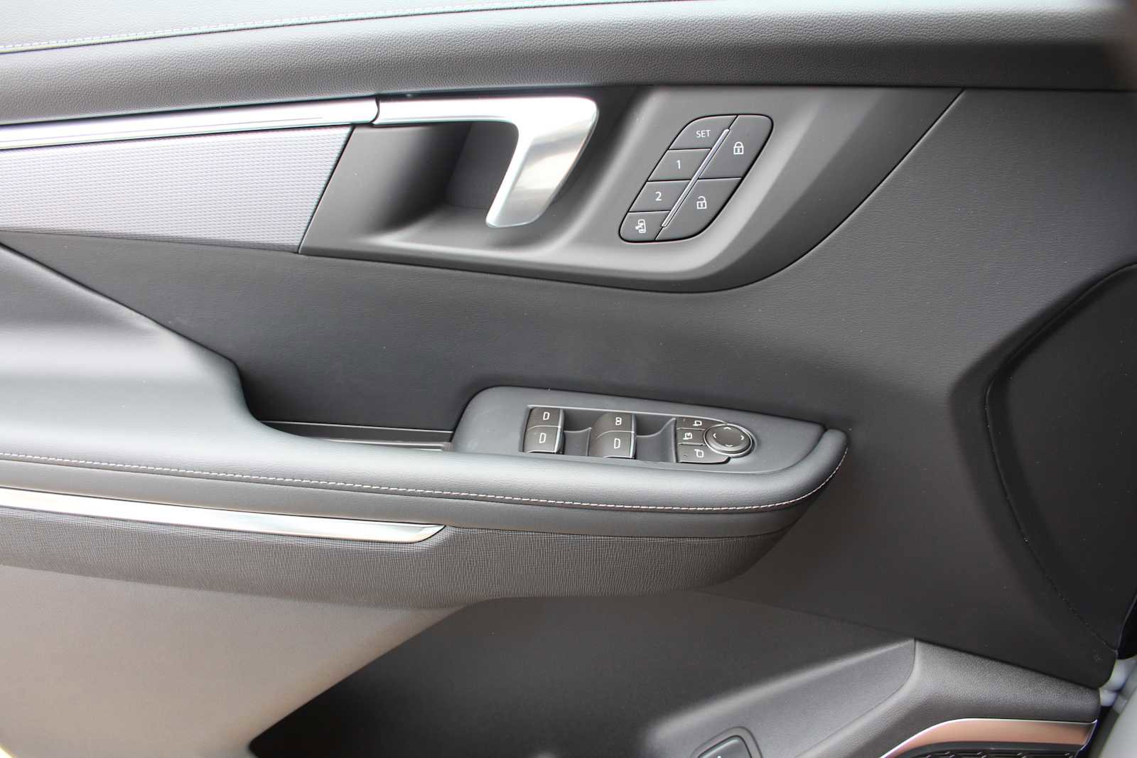 New 2026 Buick Enclave Sport Touring w/ Power Package image 35