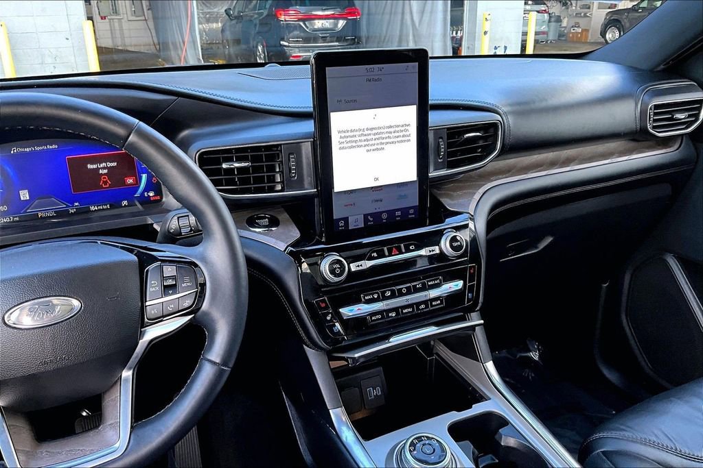 Used 2022 Ford Explorer Platinum w/ Equipment Group 601A image 6