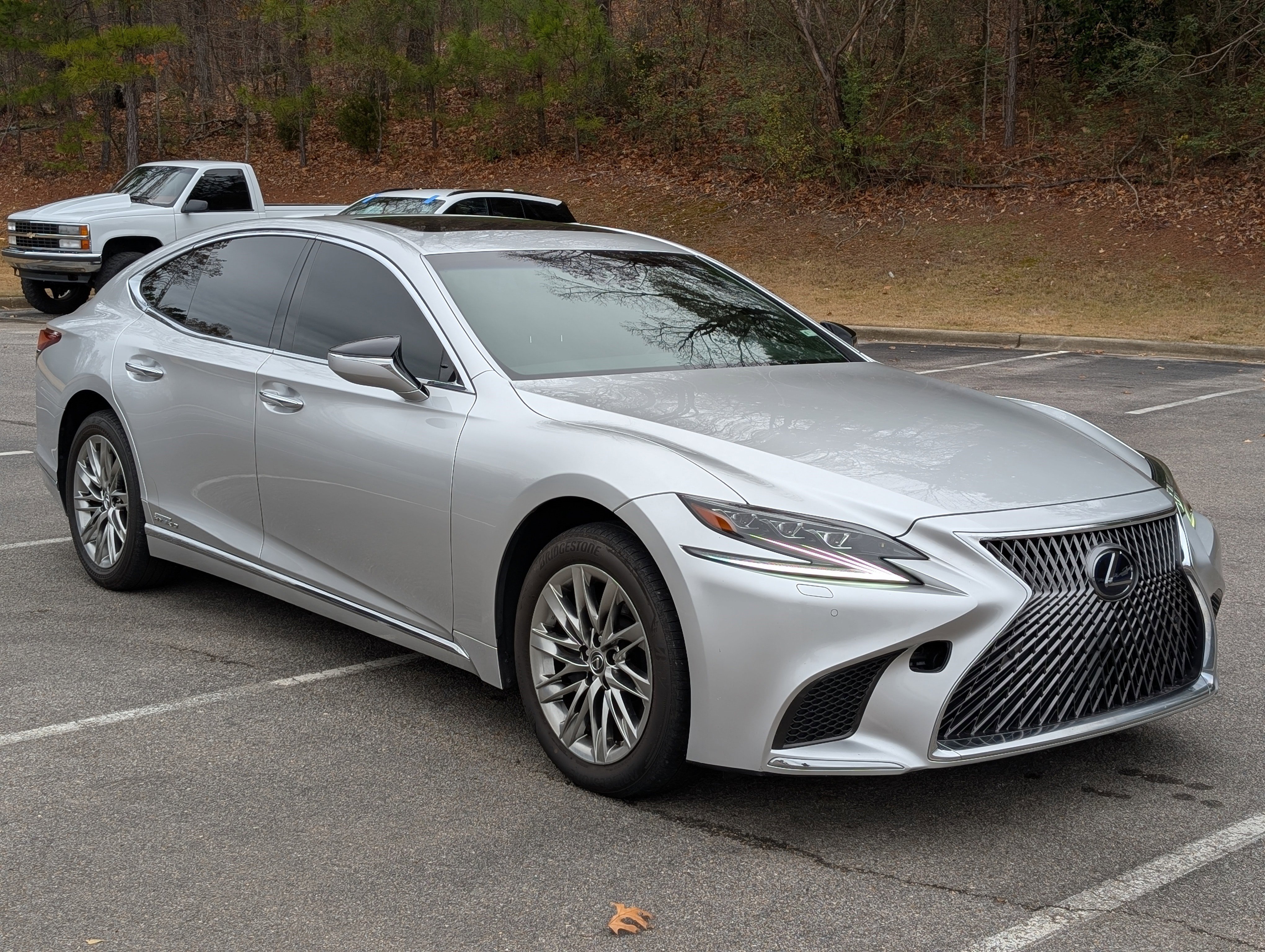 Used 2019 Lexus LS 500h AWD image 11