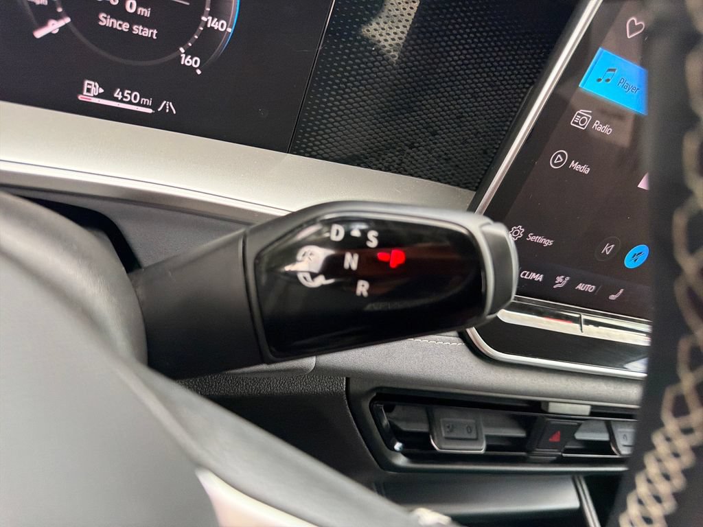 New 2026 Volkswagen Tiguan SE AWD/4WD image 19