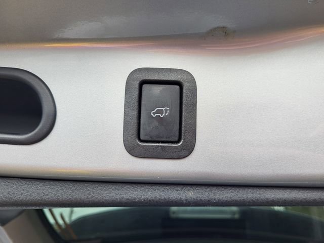 Used 2015 Toyota Highlander Limited Platinum image 6