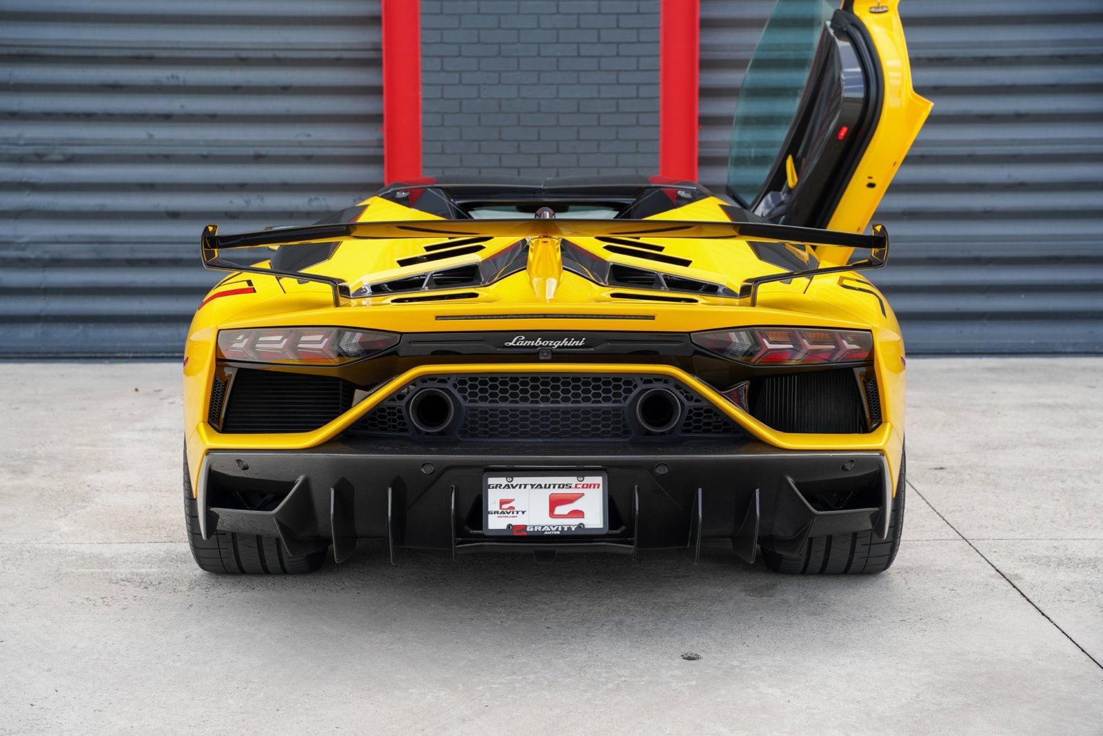 Used 2021 Lamborghini Aventador SVJ AWD/4WD image 44