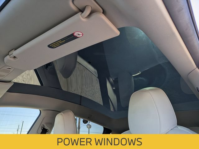 Used 2022 Tesla Model Y Long Range AWD/4WD image 15