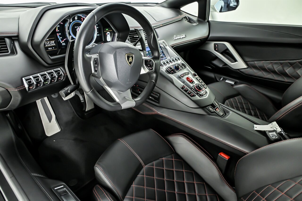 Used 2017 Lamborghini Aventador LP 700-4 AWD/4WD image 17