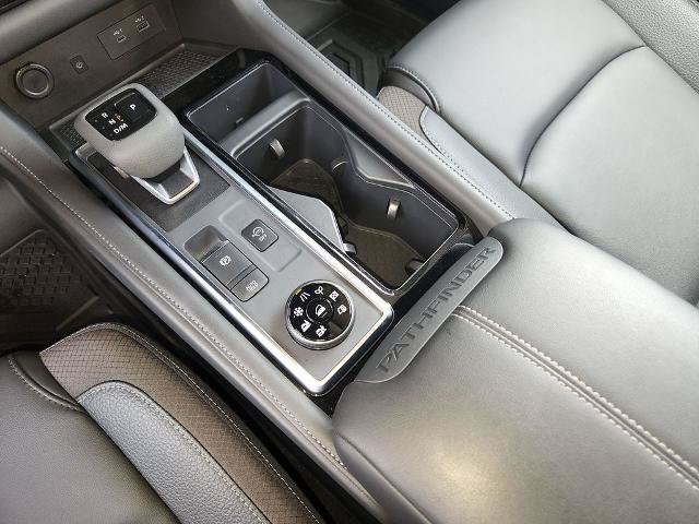 Certified 2025 Nissan Pathfinder SL AWD/4WD image 25