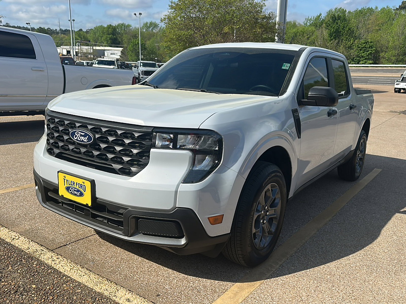Used 2025 Ford Maverick XLT w/ 4K Tow Package image 3