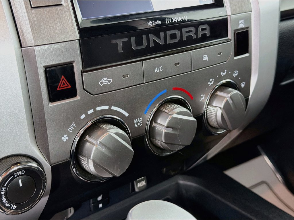 Used 2018 Toyota Tundra SR5 AWD/4WD image 15