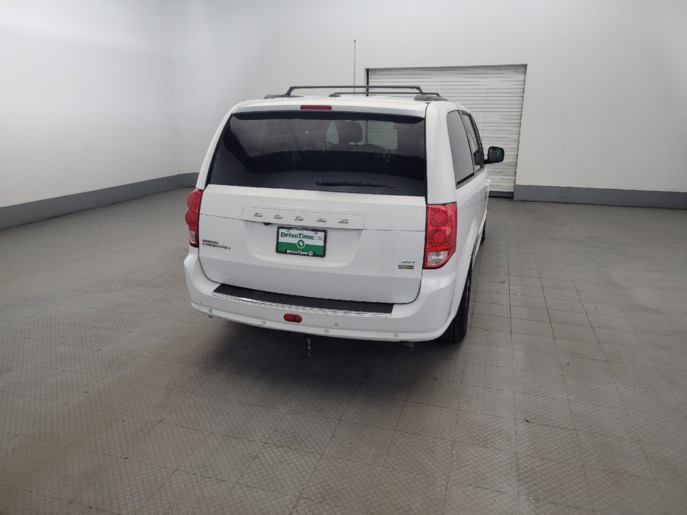 Used 2015 Dodge Grand Caravan SXT w/ Rear Park Assist Package FWD image 7
