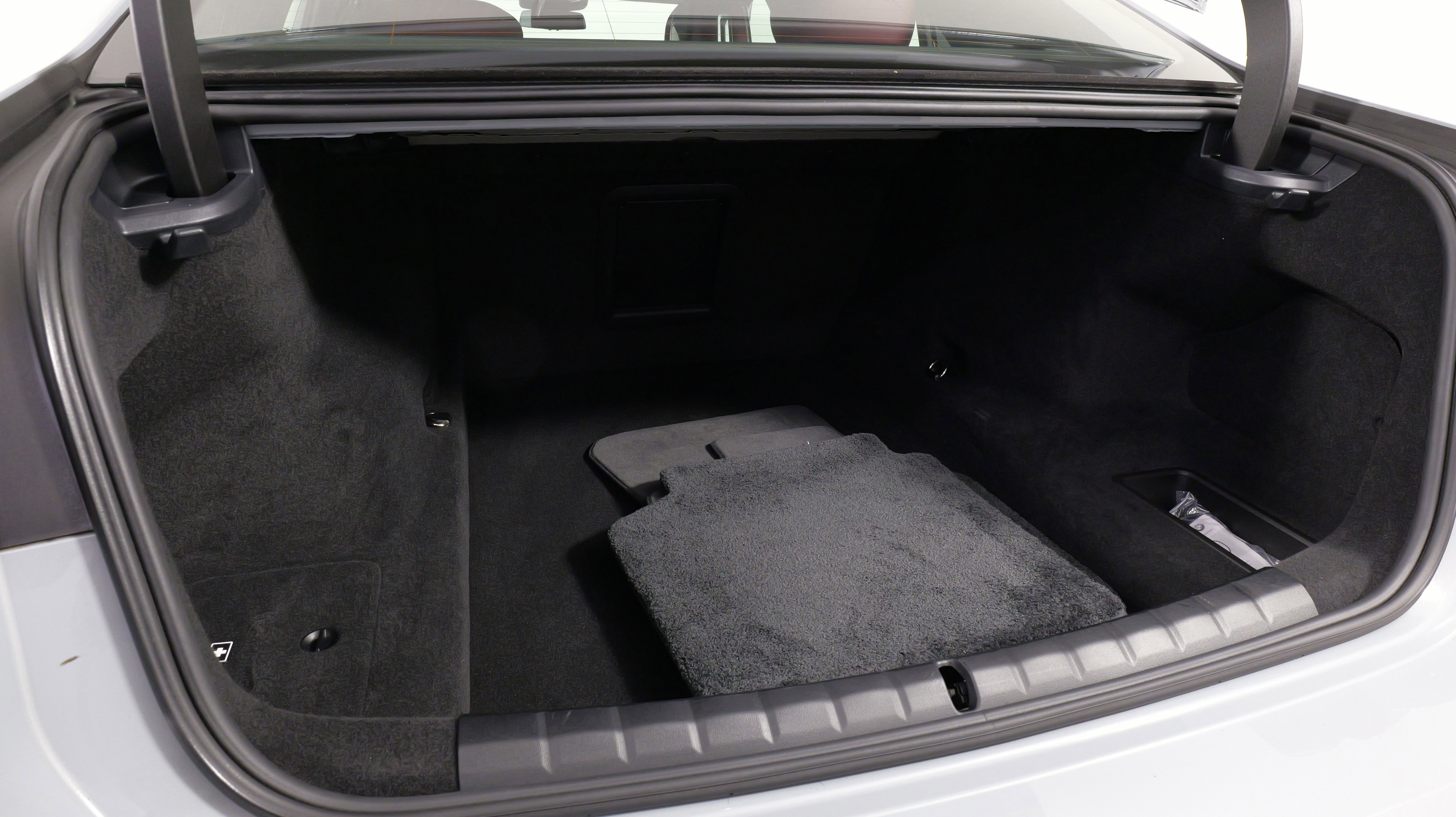 Used 2024 BMW 740i xDrive image 64