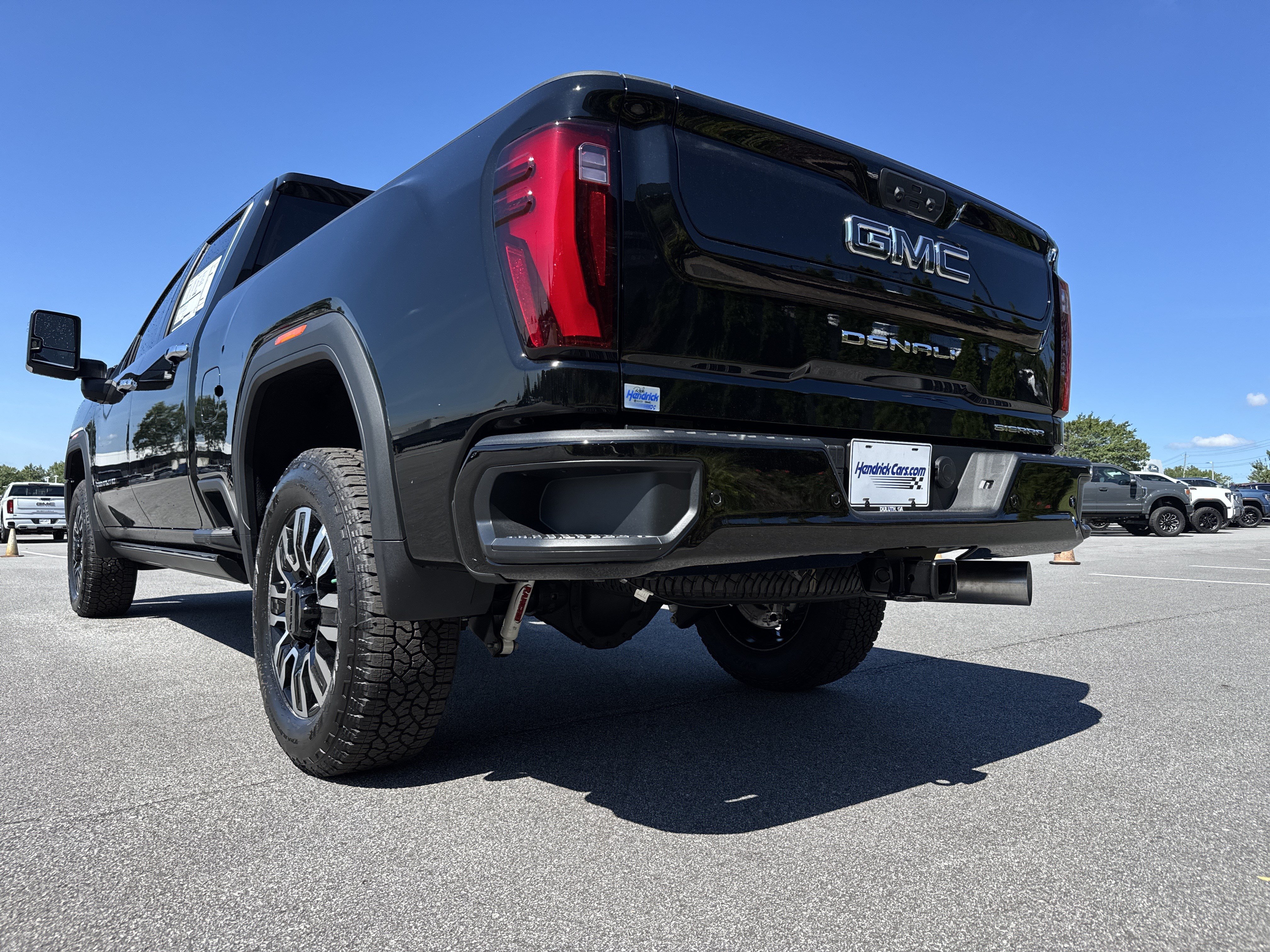 New 2026 GMC Sierra 2500 Denali Ultimate AWD/4WD image 8