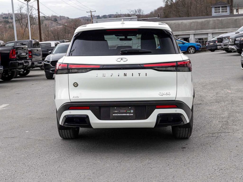 Used 2023 INFINITI QX60 Pure AWD/4WD image 5
