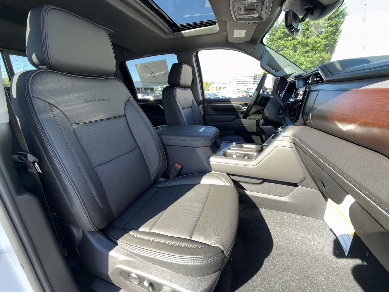 New 2026 GMC Sierra 2500 Denali w/ Denali Reserve Package AWD/4WD image 28