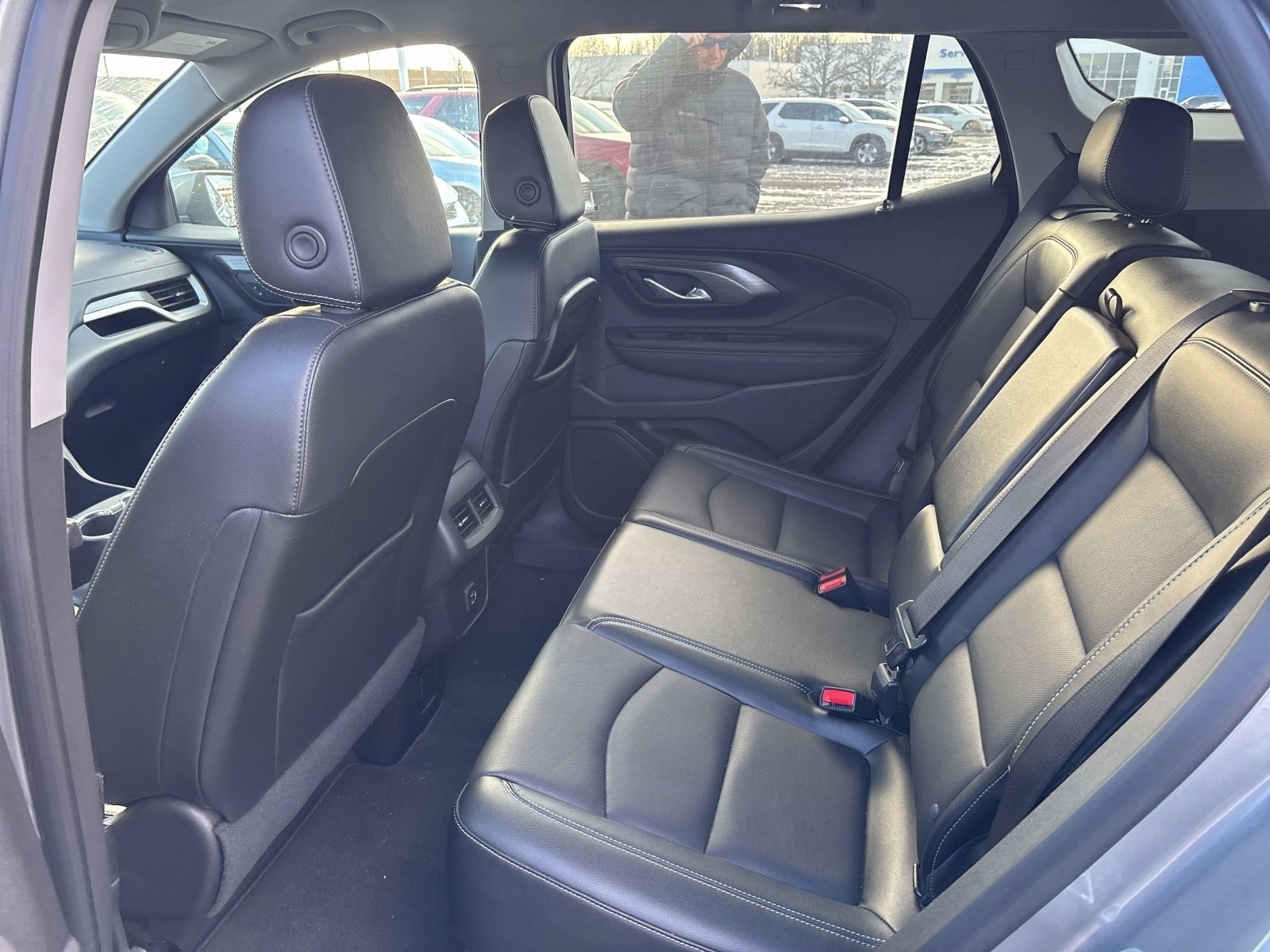 Used 2023 GMC Terrain SLT image 16