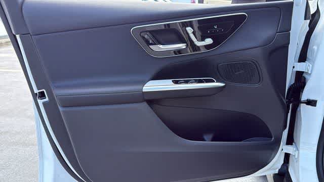 Used 2026 Mercedes-Benz GLC 300 4MATIC image 16