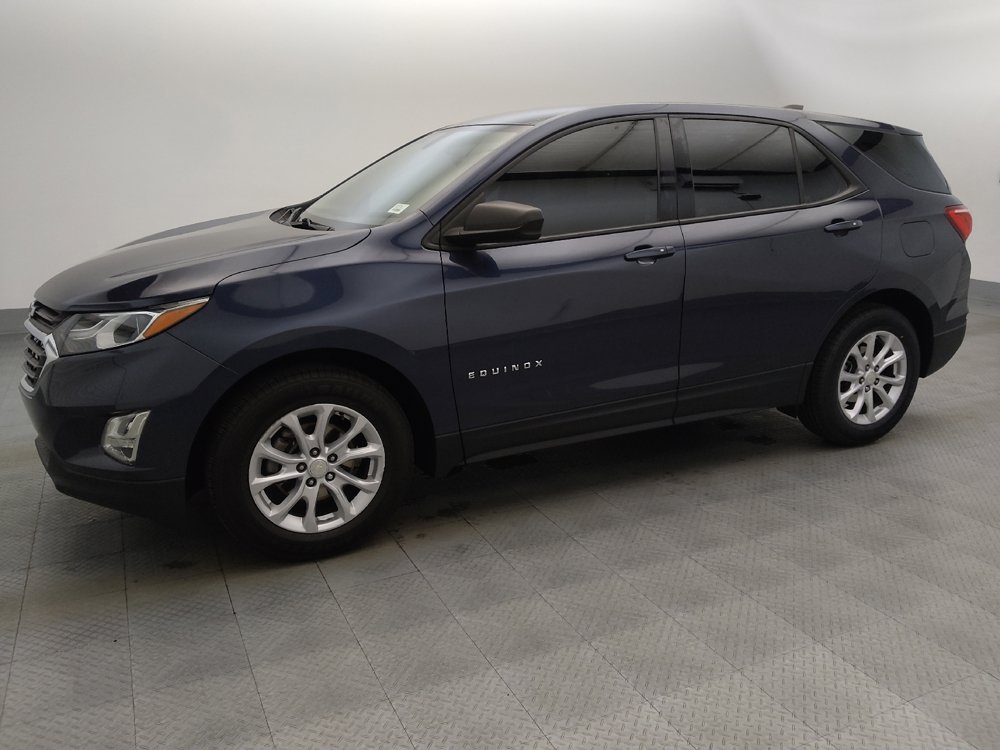 Used 2019 Chevrolet Equinox LS FWD image 2