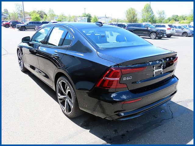 Used 2024 Volvo S60 B5 Plus w/ Climate Package FWD image 5