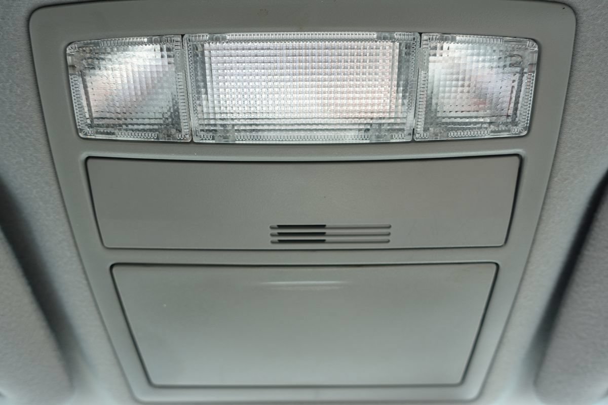 Used 2011 Toyota Camry LE FWD image 42