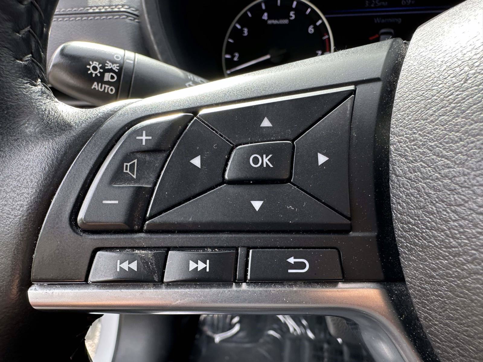 Certified 2023 Nissan Sentra SV w/ All-Weather Package FWD image 27