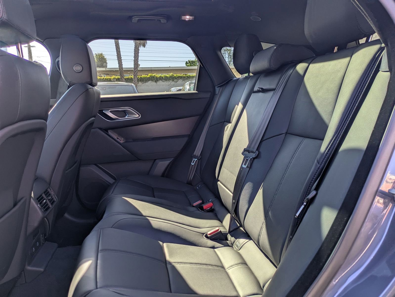 New 2026 Land Rover Range Rover Velar Dynamic SE image 23