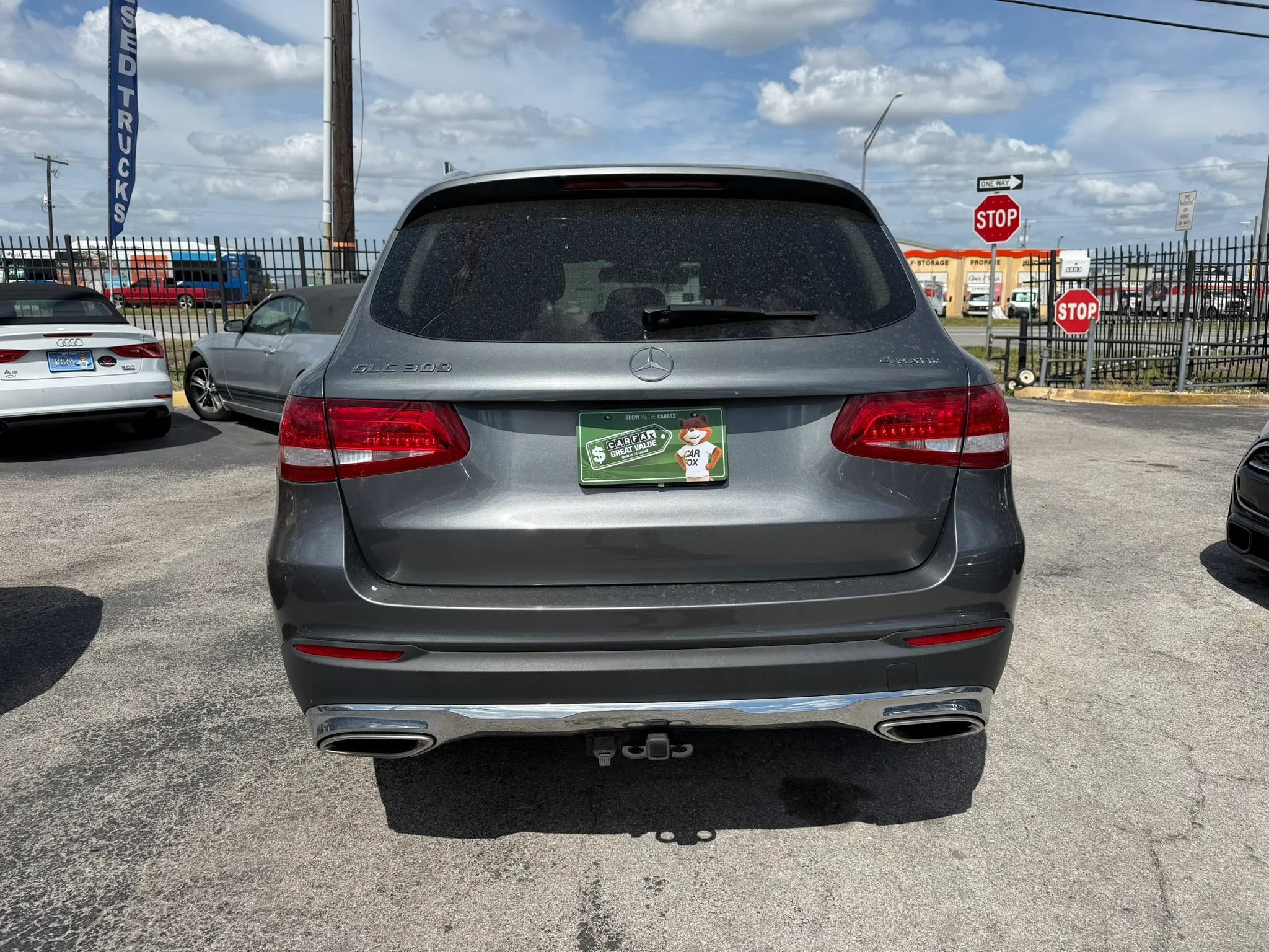 Used 2017 Mercedes-Benz GLC 300 4MATIC image 5