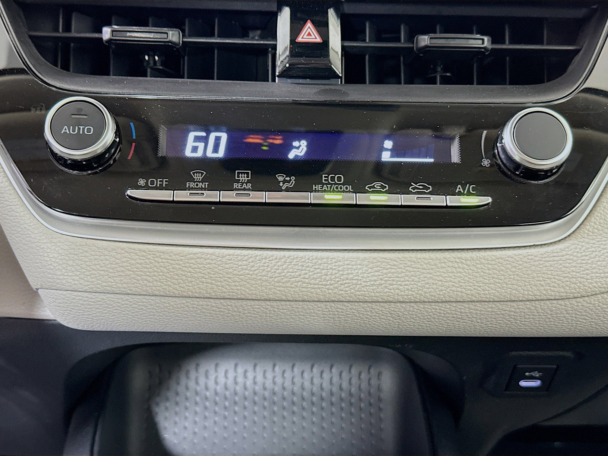 Used 2025 Toyota Corolla LE FWD image 22