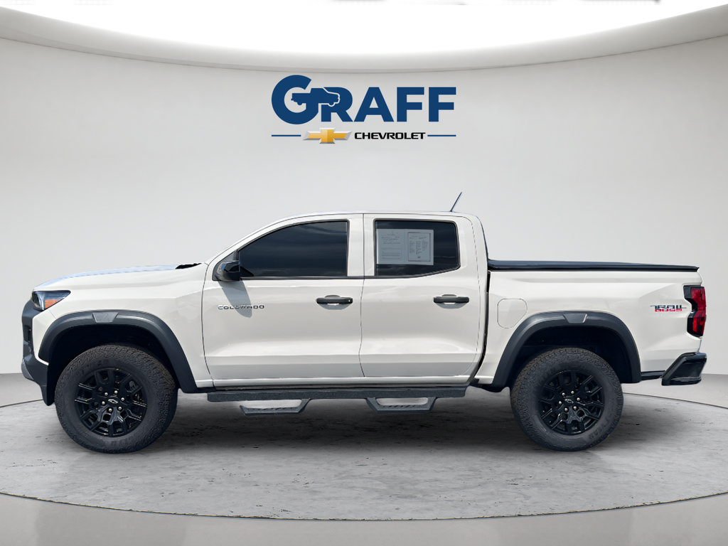 Used 2026 Chevrolet Colorado Trail Boss AWD/4WD image 3