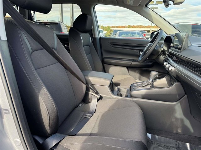 Certified 2025 Honda CR-V LX image 7