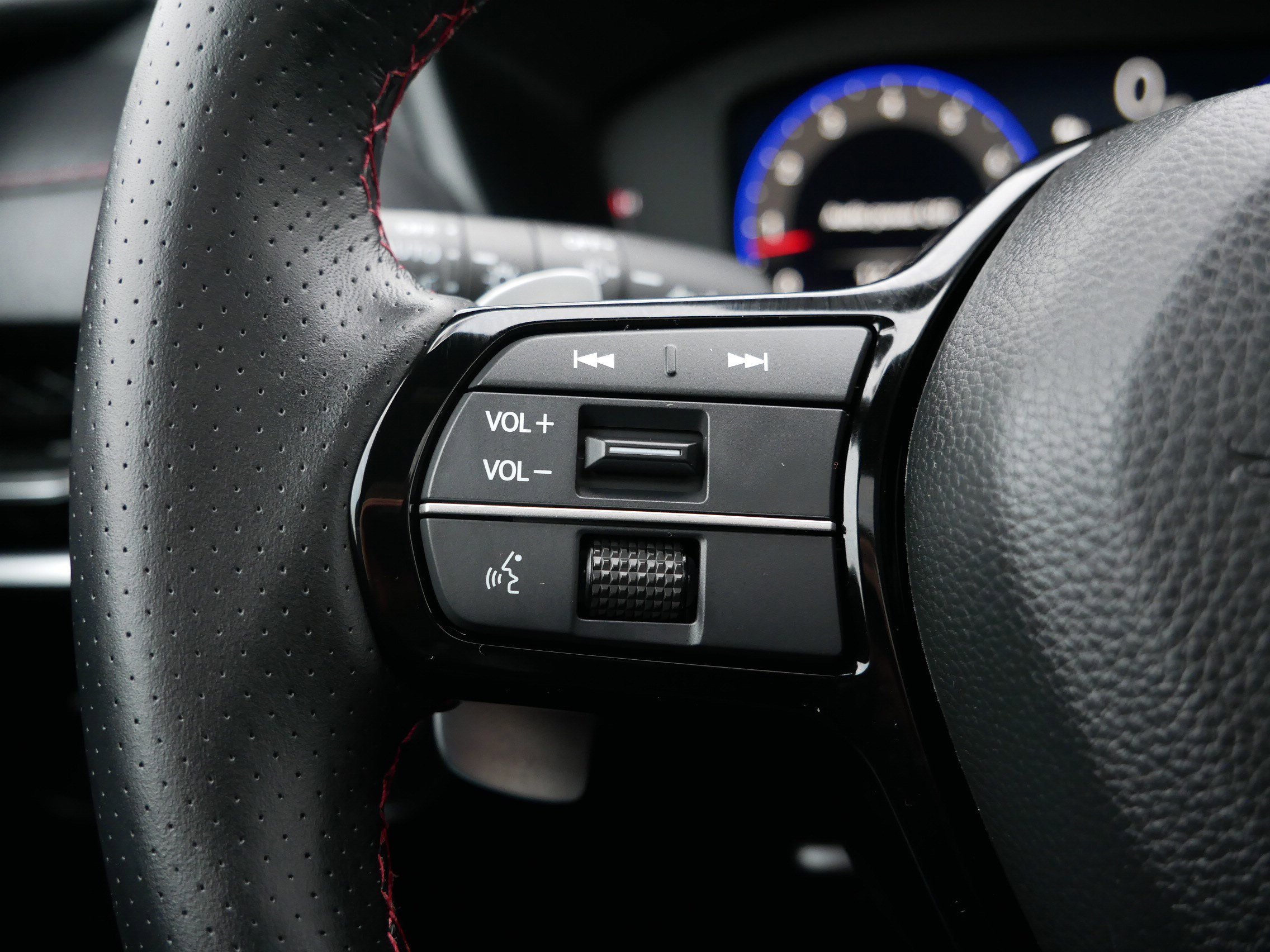 Used 2025 Acura ADX A-Spec image 28