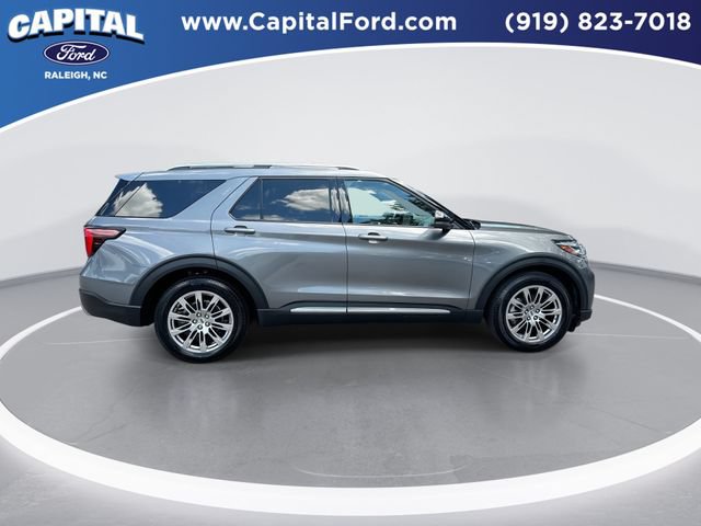 Certified 2025 Ford Explorer Platinum RWD image 9