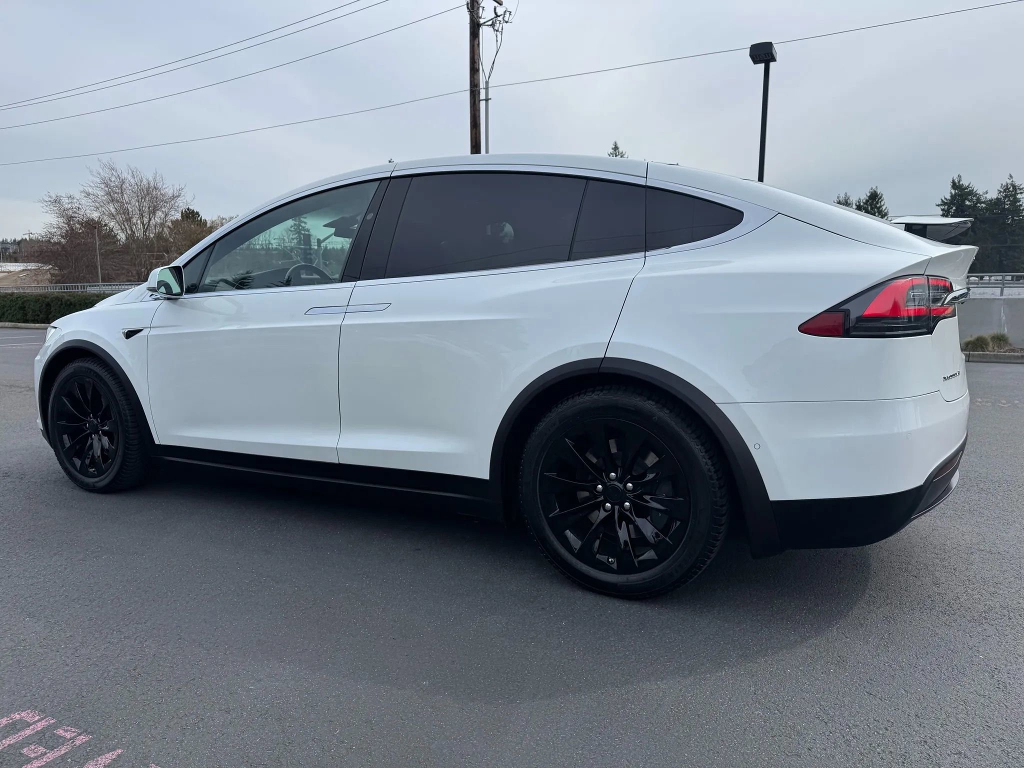 Used 2017 Tesla Model X 75D image 7