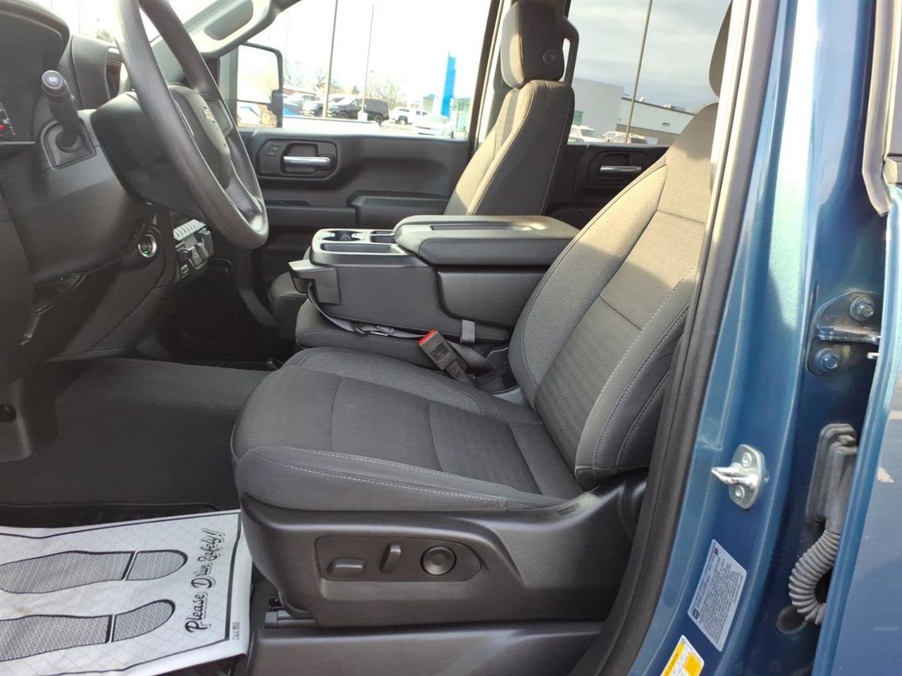 Used 2025 Chevrolet Silverado 2500 Custom w/ Custom Value Package AWD/4WD image 13