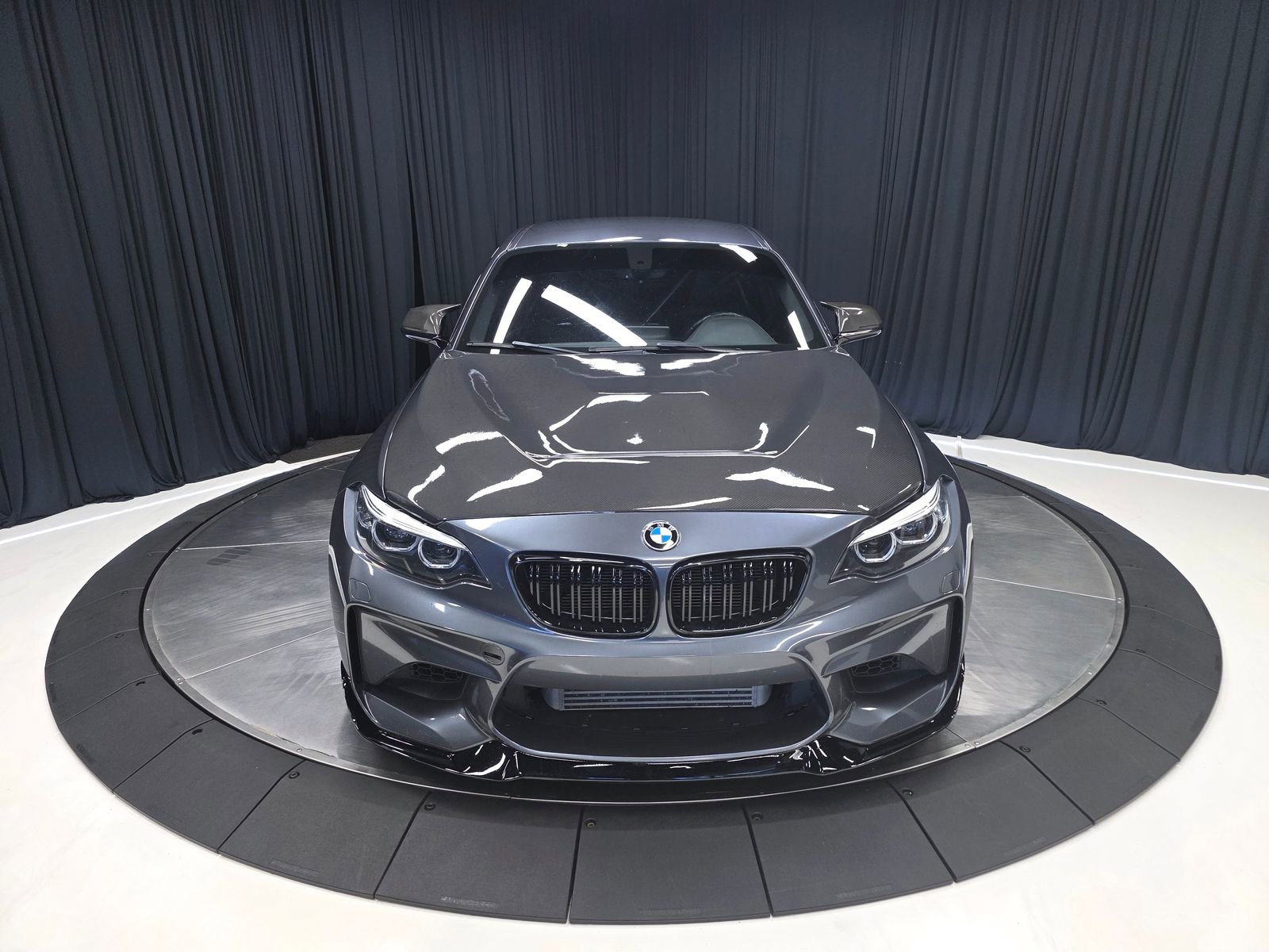 Used 2018 BMW M2 RWD image 9