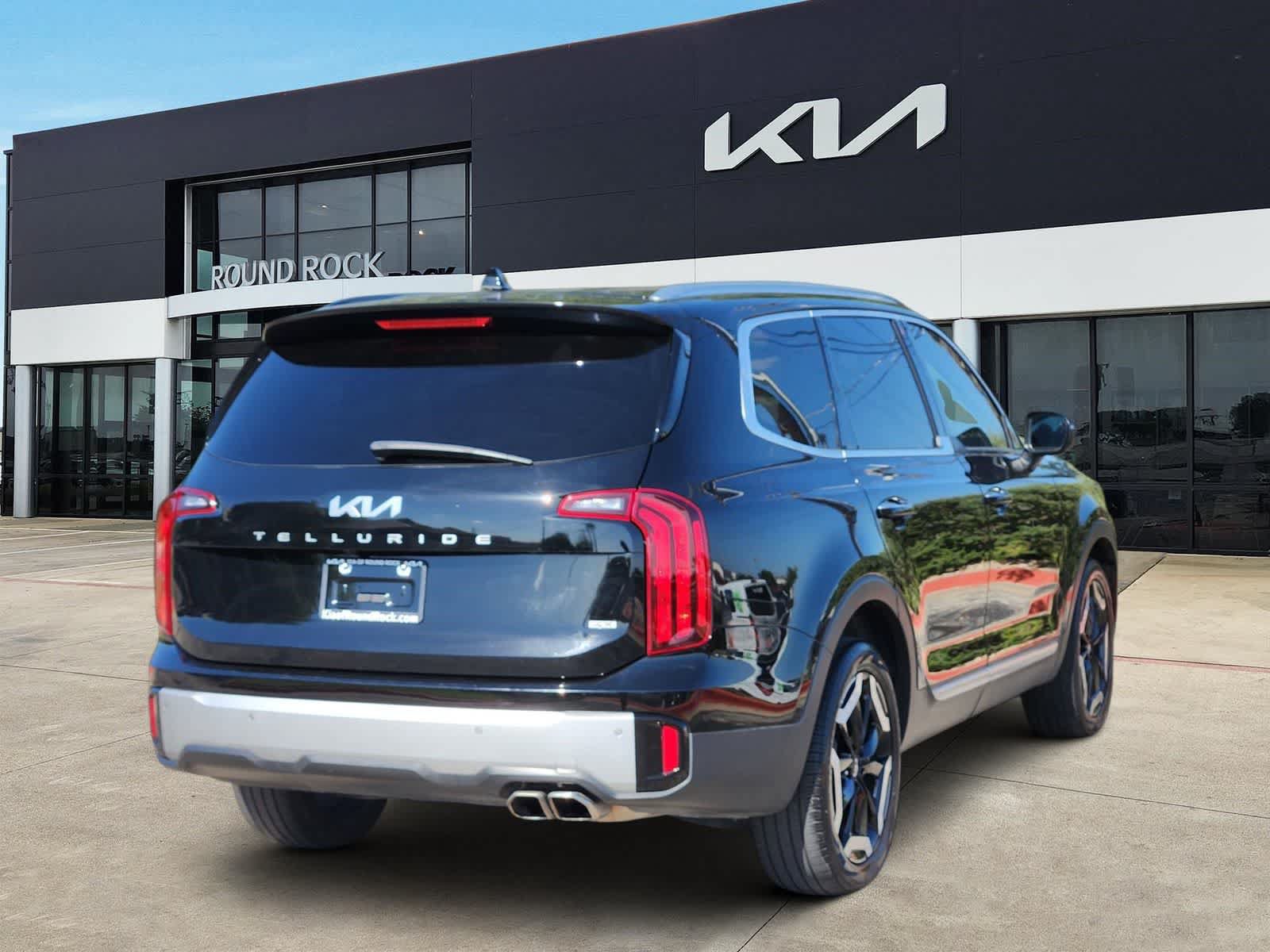 Certified 2024 Kia Telluride S w/ S Sunroof Package AWD/4WD image 5
