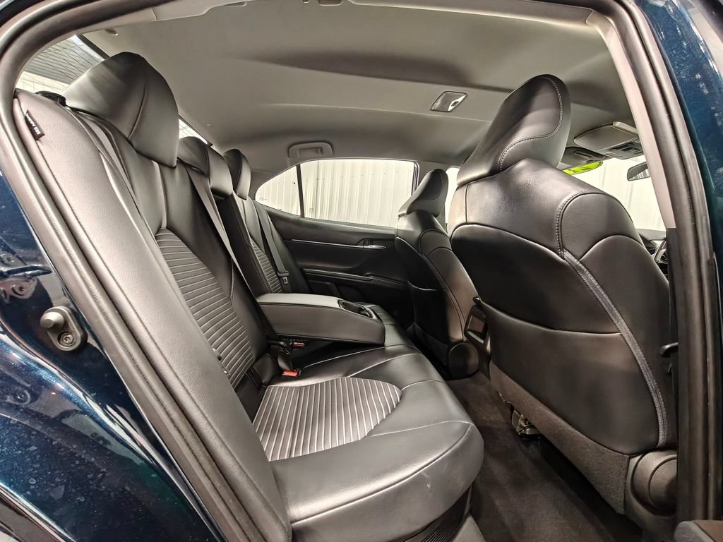 Used 2021 Toyota Camry SE FWD image 19